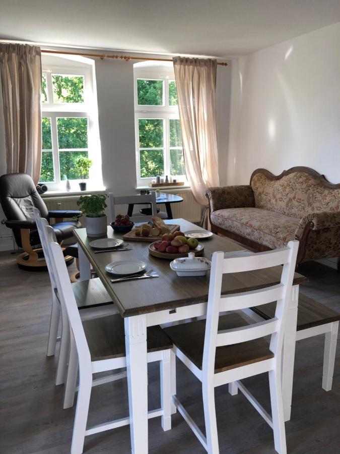 Gutshaus Alt-Jargenow Apartment Alt Jargenow Bagian luar foto