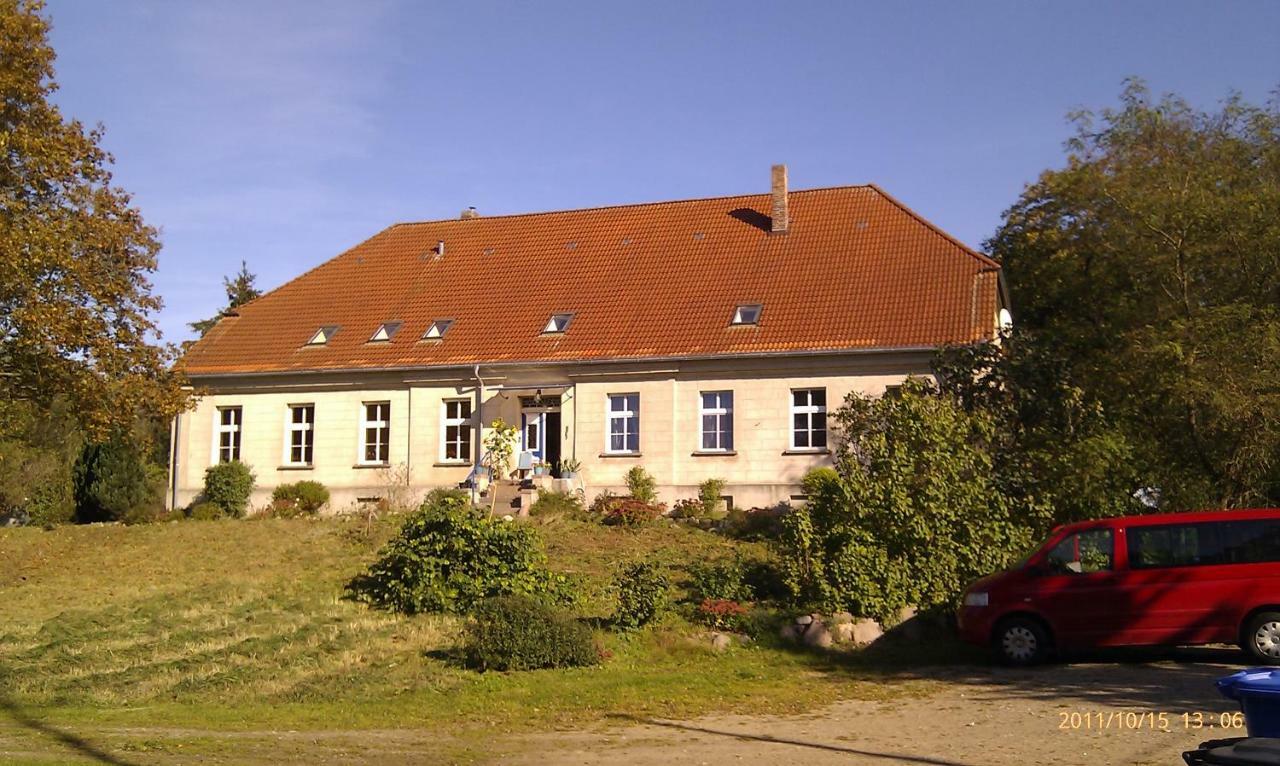 Gutshaus Alt-Jargenow Apartment Alt Jargenow Bagian luar foto